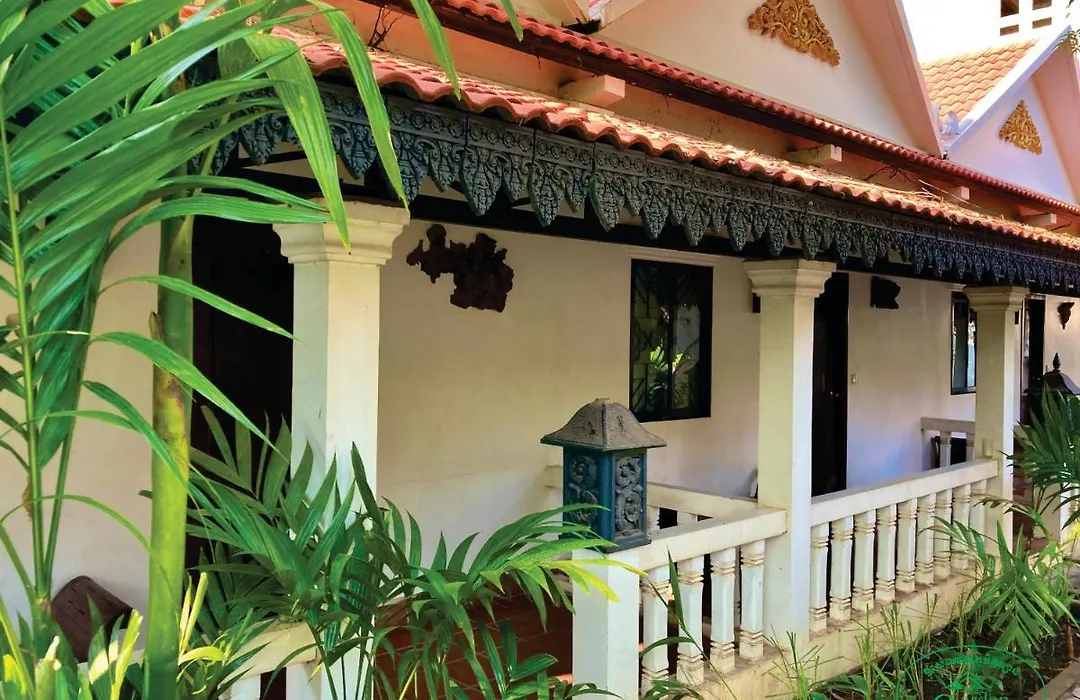 Garden Village Guesthouse&Pool Bar-1