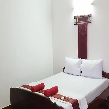 Smiley'S Guesthouse-2